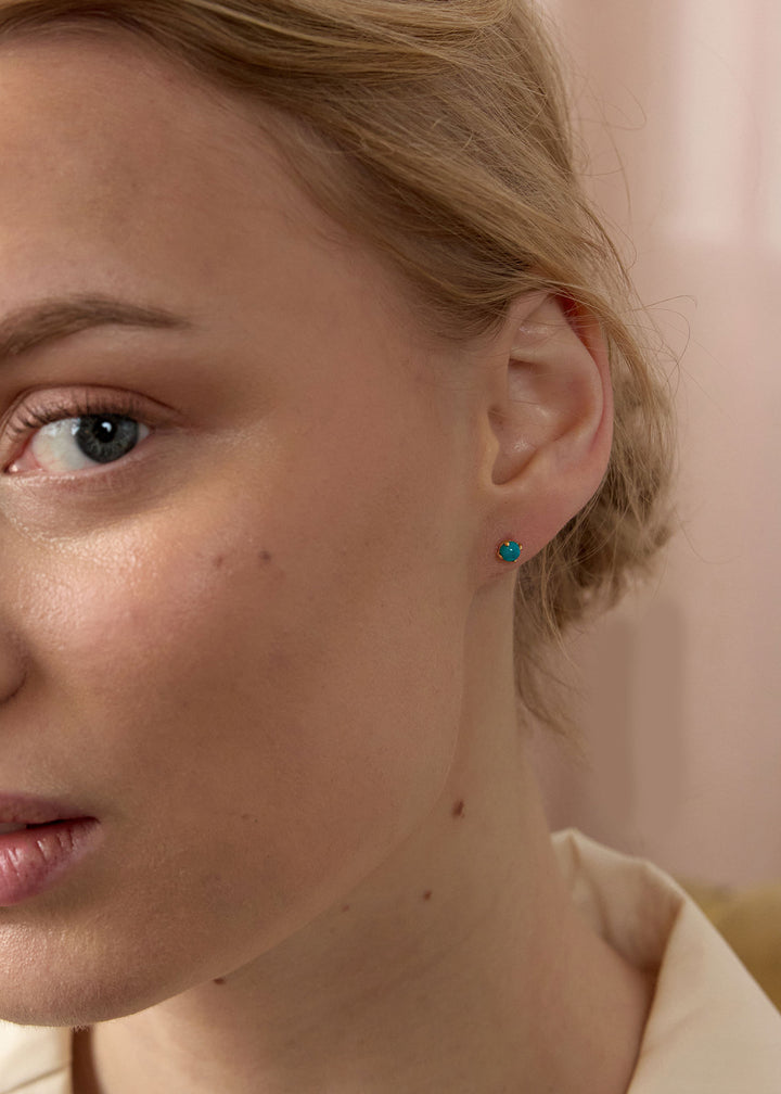 Bon-bon 10K Gold Stud w. Turquoise