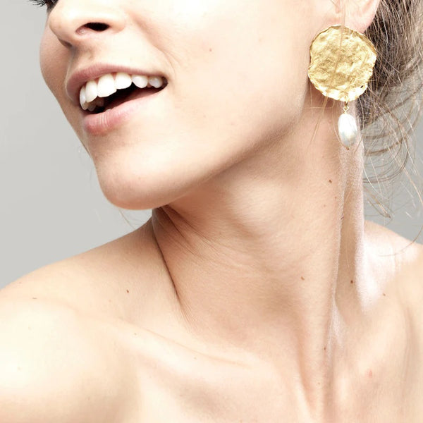Deborah Blyth | Thetis Gold Plated Earrings w. Pearl