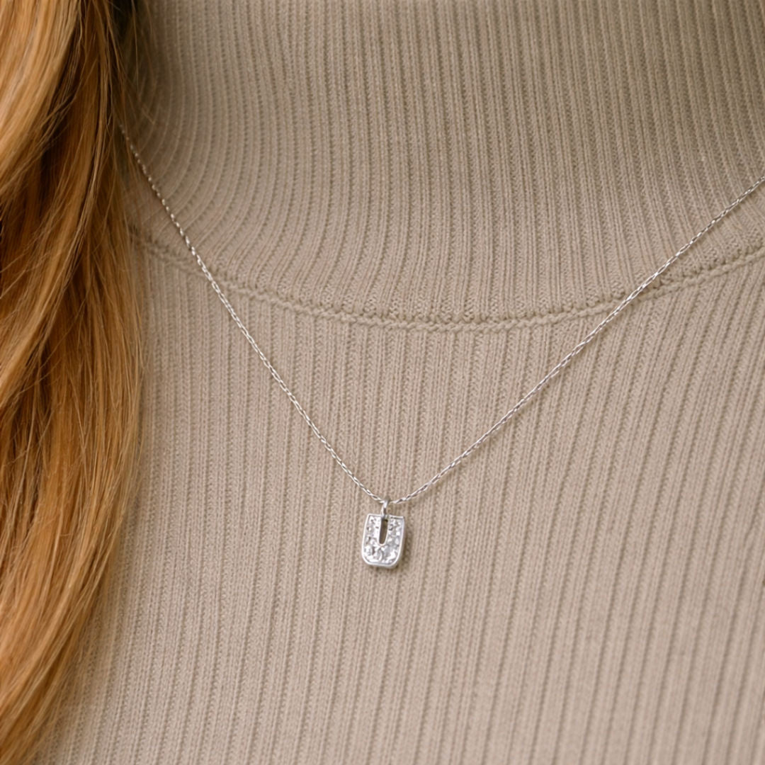 Alphabet 18K Gold, Rosegold or Whitegold Inital U Pendant w. Solitaire Lab-Grown Diamond