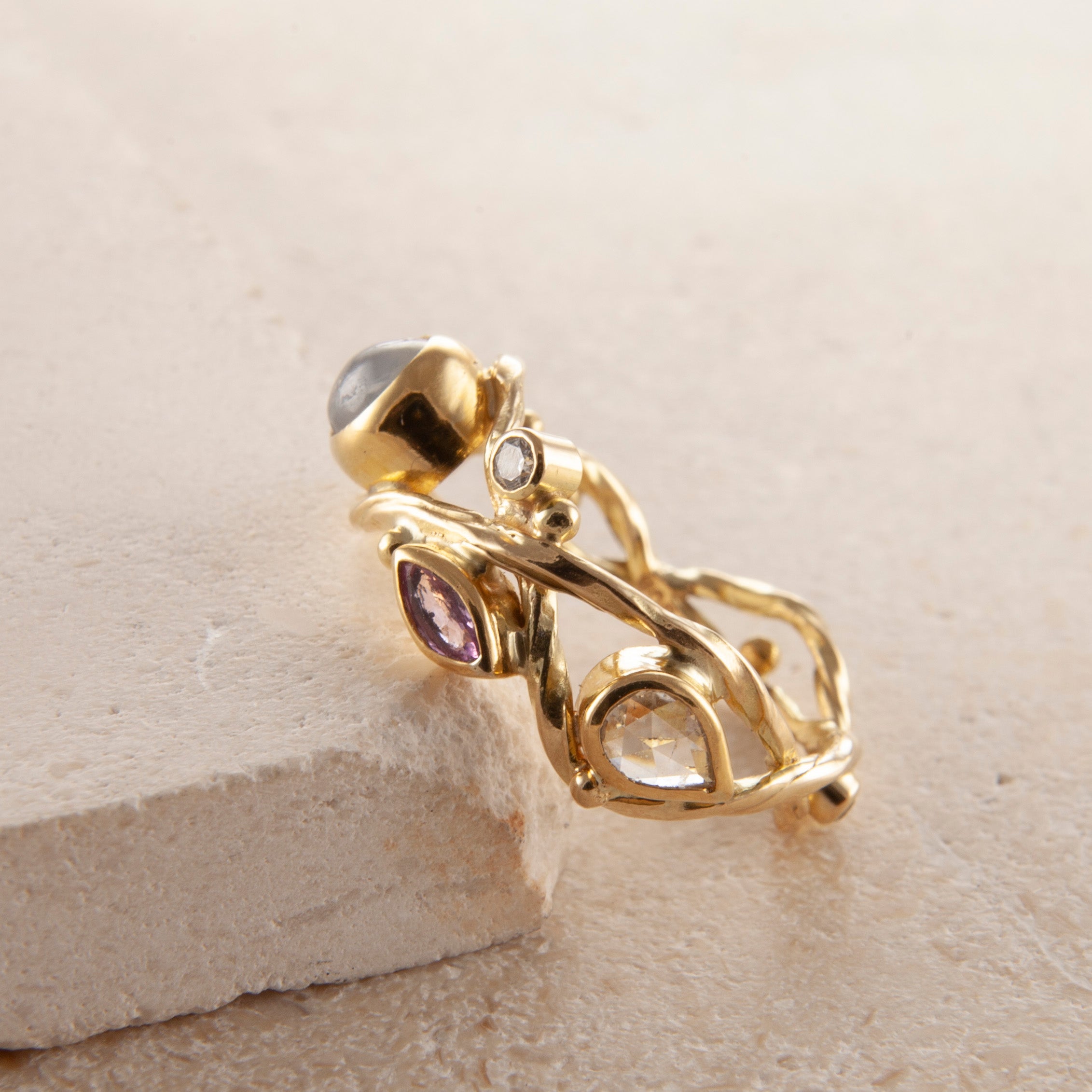 Seafire 18K & 22K Gold Ring w. Star Sapphire & Diamond
