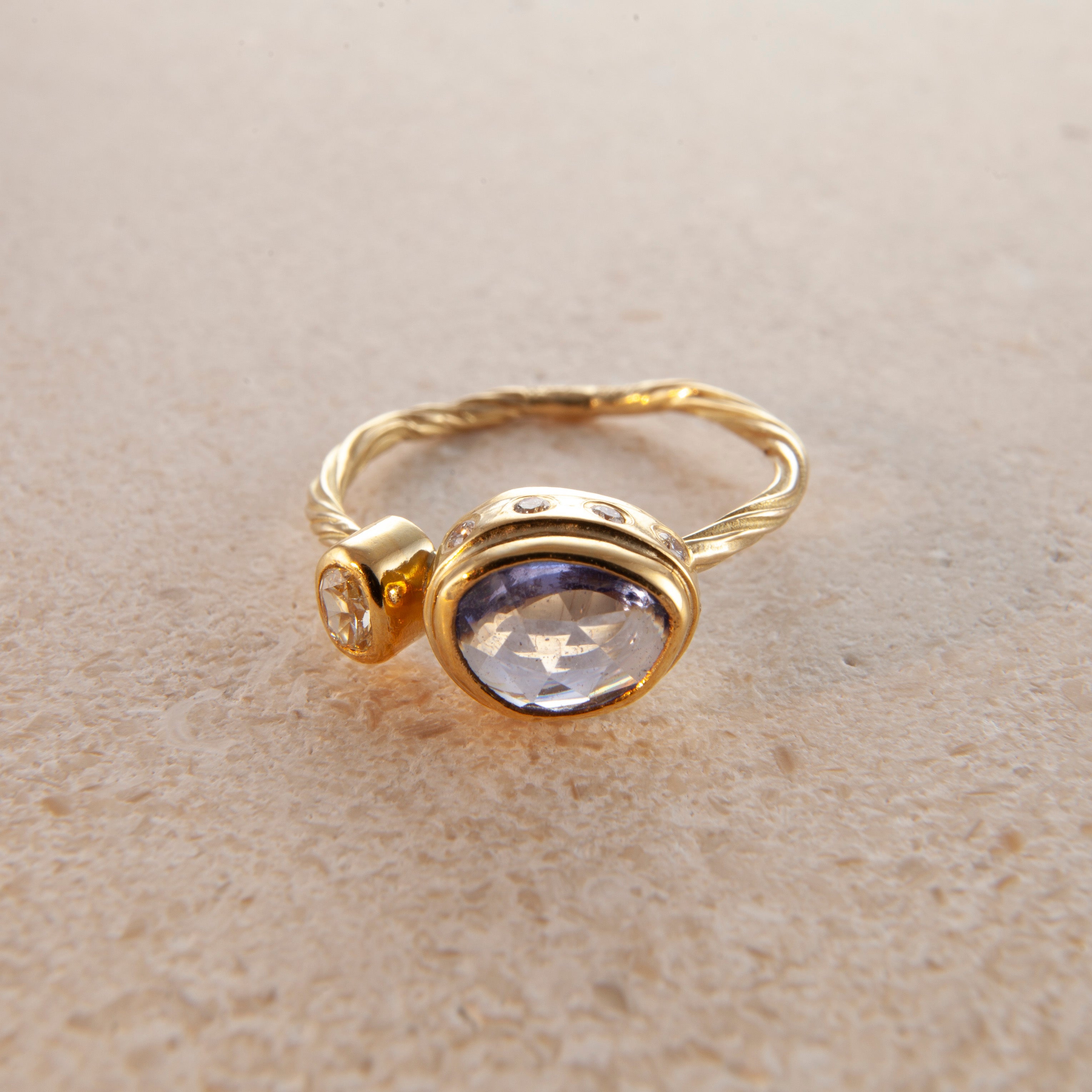 Cocktail 18K & 22K Gold Ring w. Sapphire & Diamond