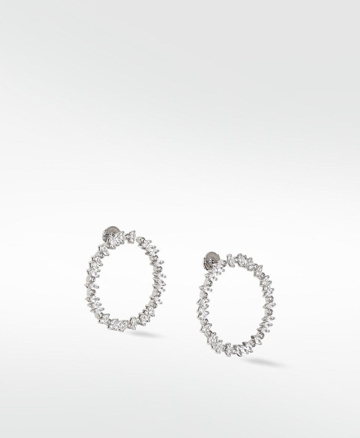Veto Bright Silver Earrings w. Lab-Grown Diamonds & Sapphires