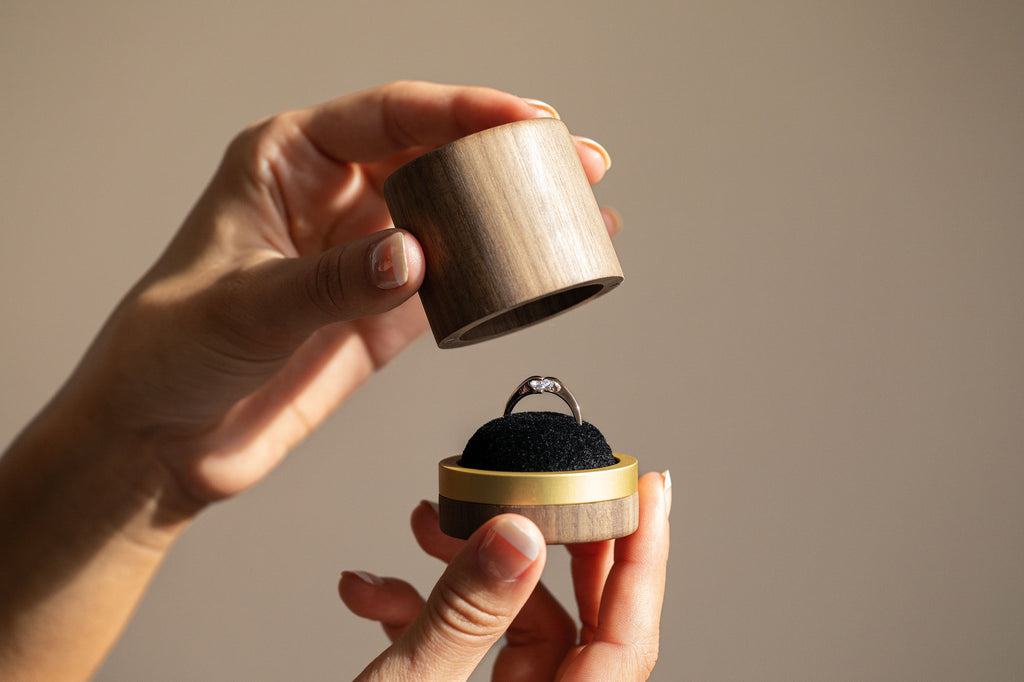 Oak Goldlook Ring box