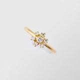 Frosty Halo 18K Gold Ring w. 7 Diamonds