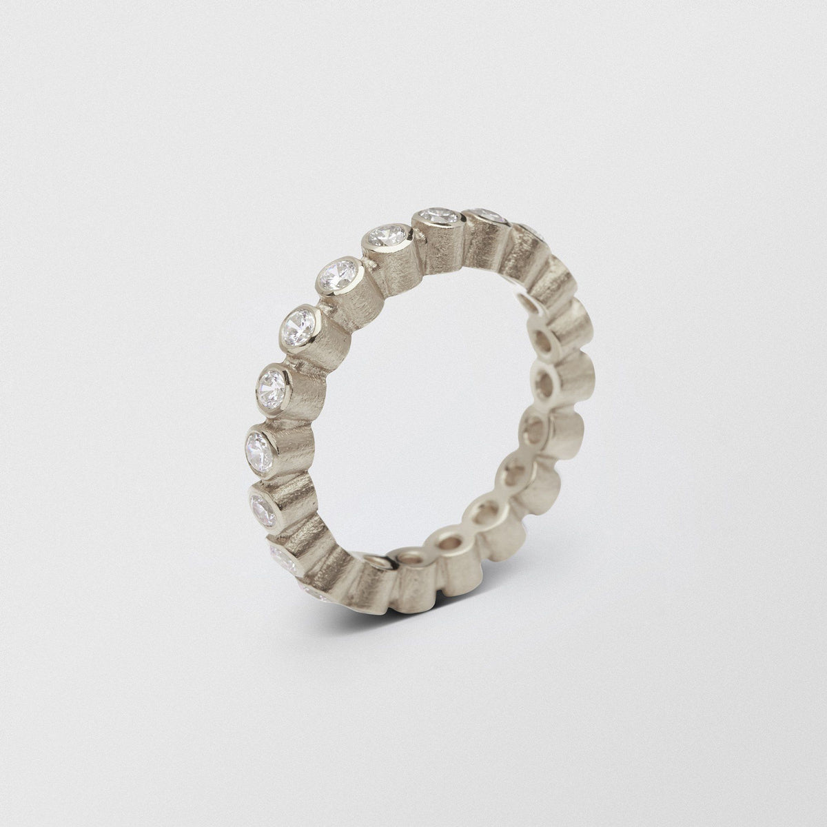 Ringo Full Eternity Medium High 18K White Gold Ring w. Diamonds