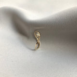 Welle 8k goldener Ring w. Diamant