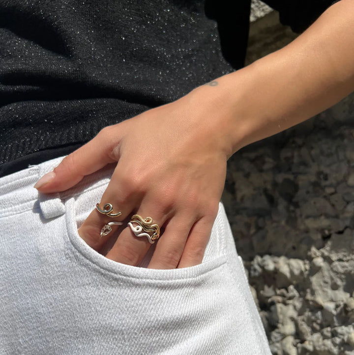Wave 9K Gold Ring