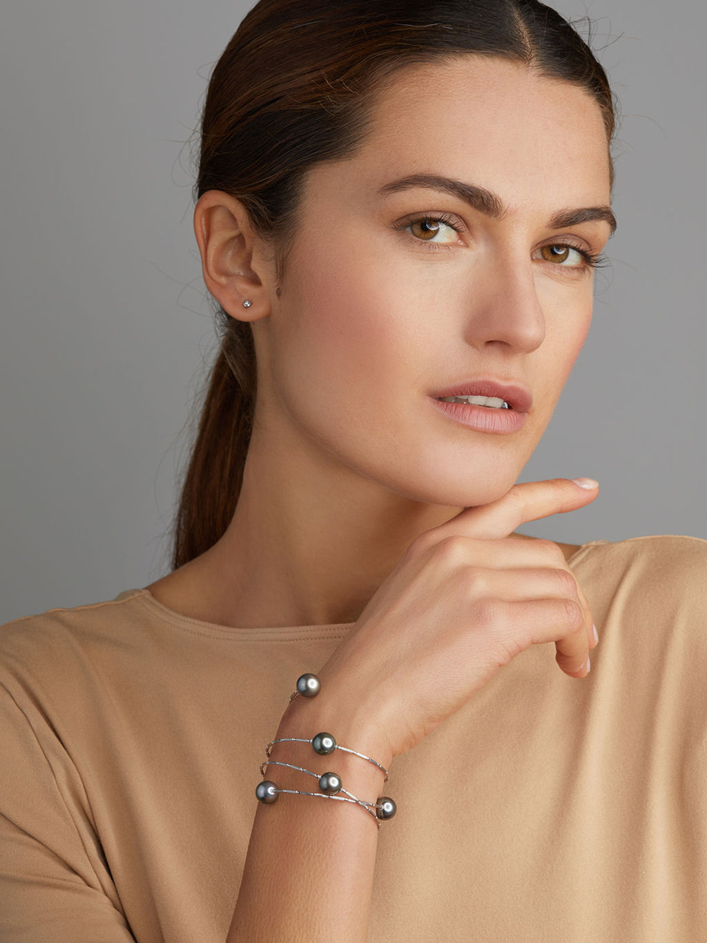 Precious 18K Whitegold Bracelet w. Tahiti Pearls