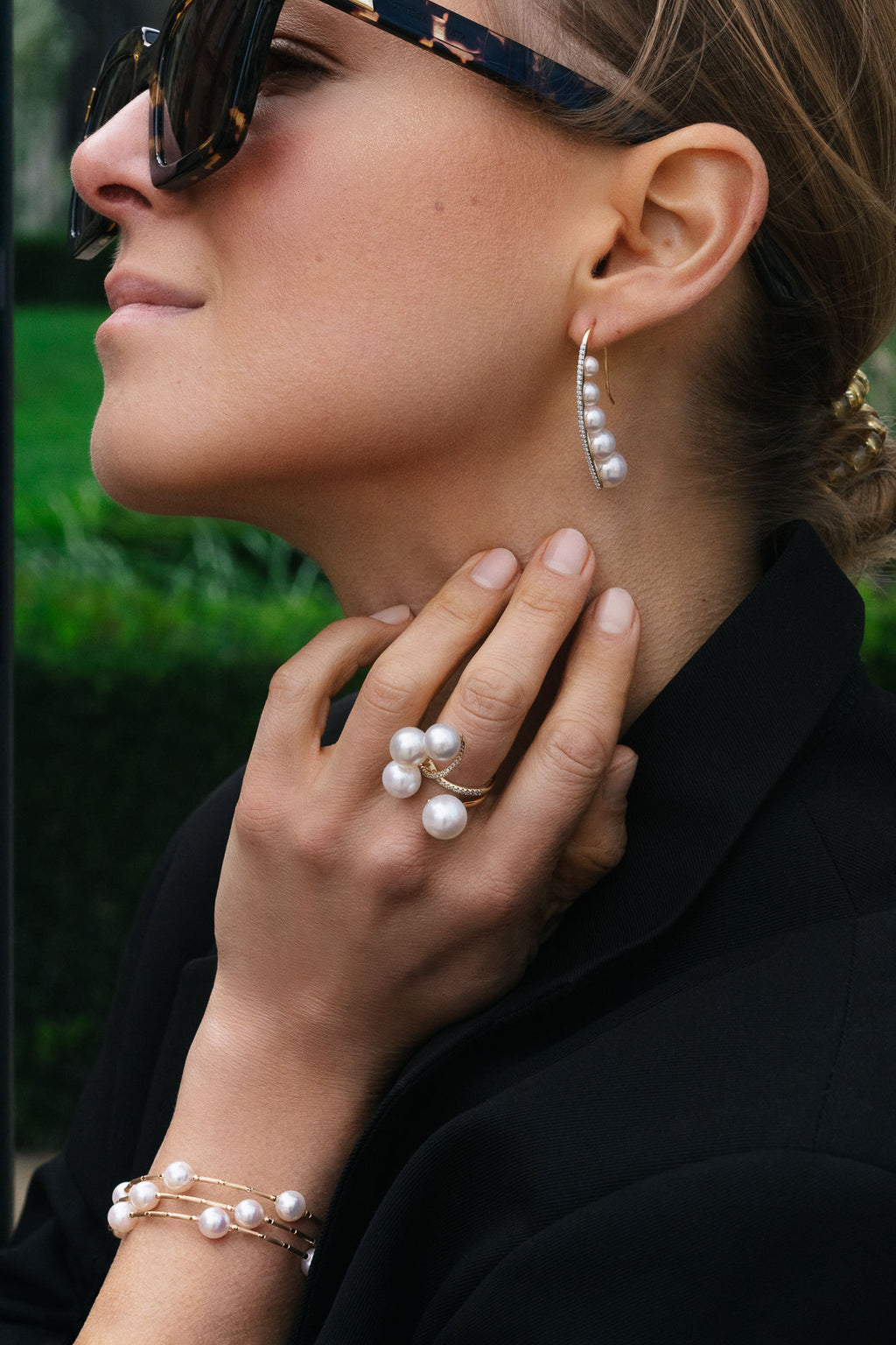 Luxurious Wrap 18K Gold Bracelet w. Akoya Pearls