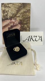 Cochlea Grande 14K Gold Ring w. Pavé & Center Diamonds