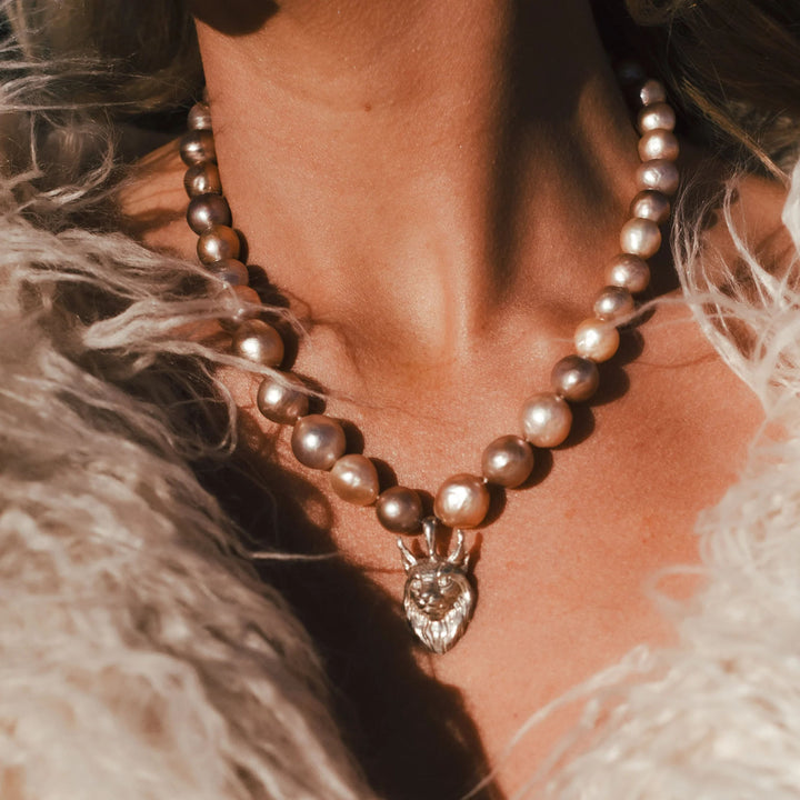 Lynx Silver Necklace w. Pearls