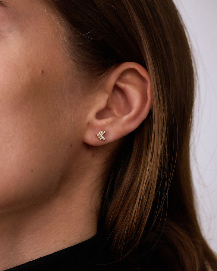 Double Arrow Pavé 14k Gold Studs w. Diamonds
