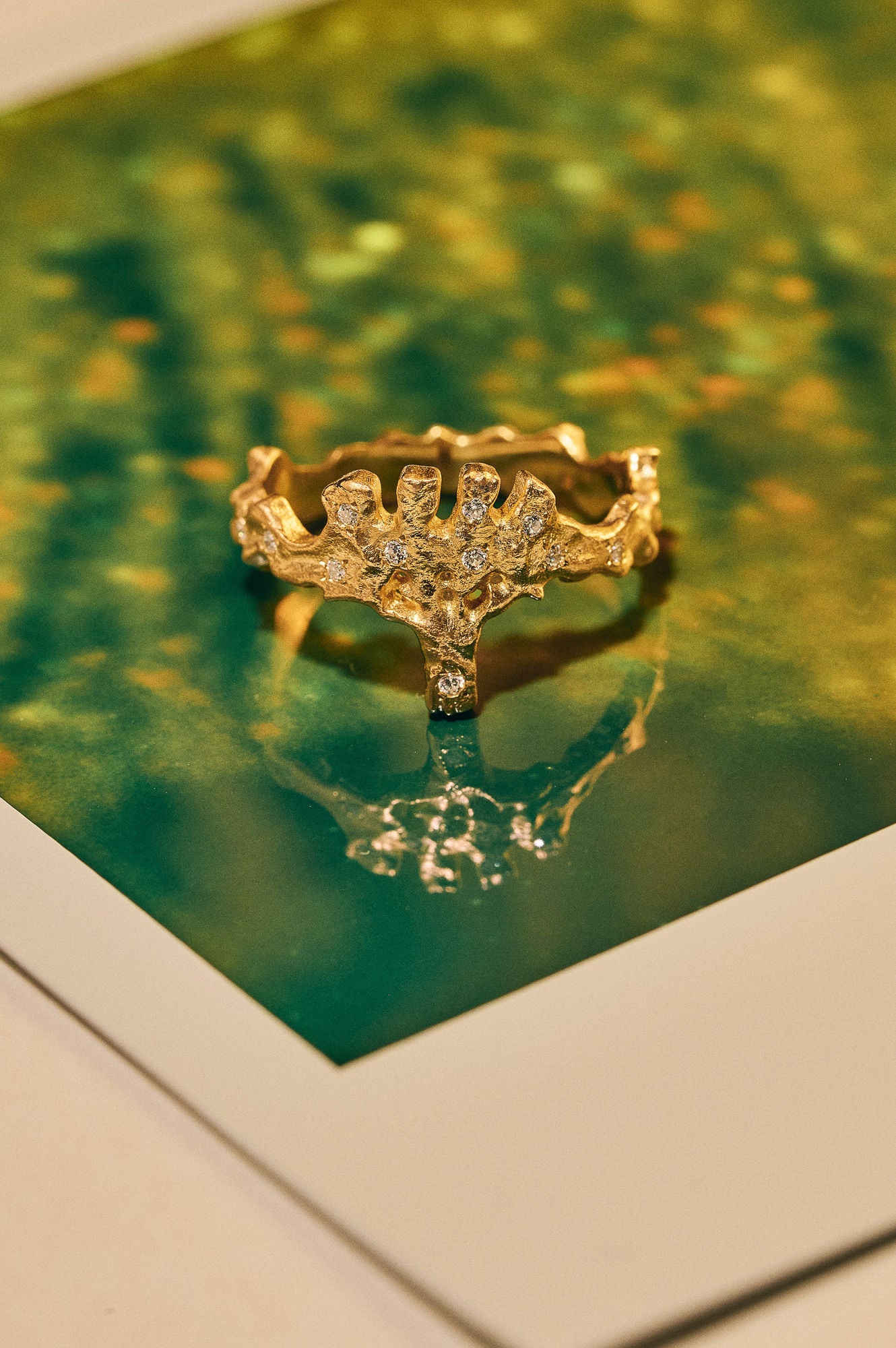 Jomfru 18K Guld Ring m. Diamanter