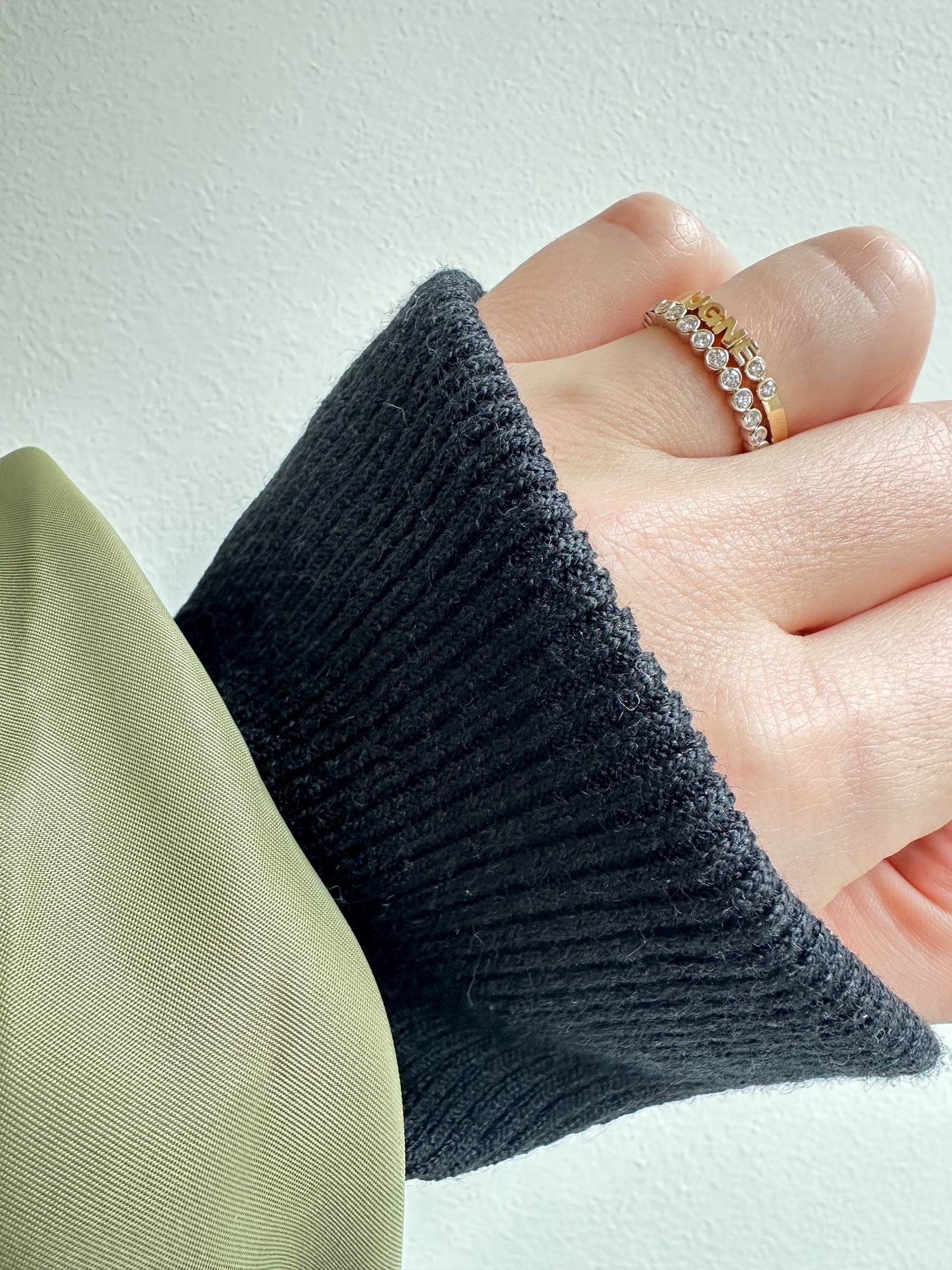 Maßgeschneidert 14k Gold, Whitegold oder Rosengold Name Ring