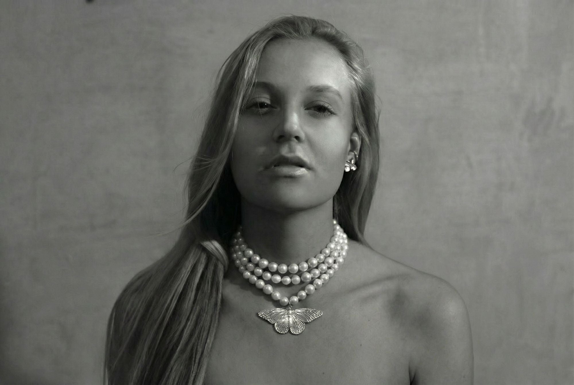 Silver Monarch Necklace w. Pearls