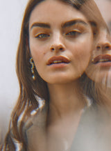 Large 9K Gold Earring w. Pearls