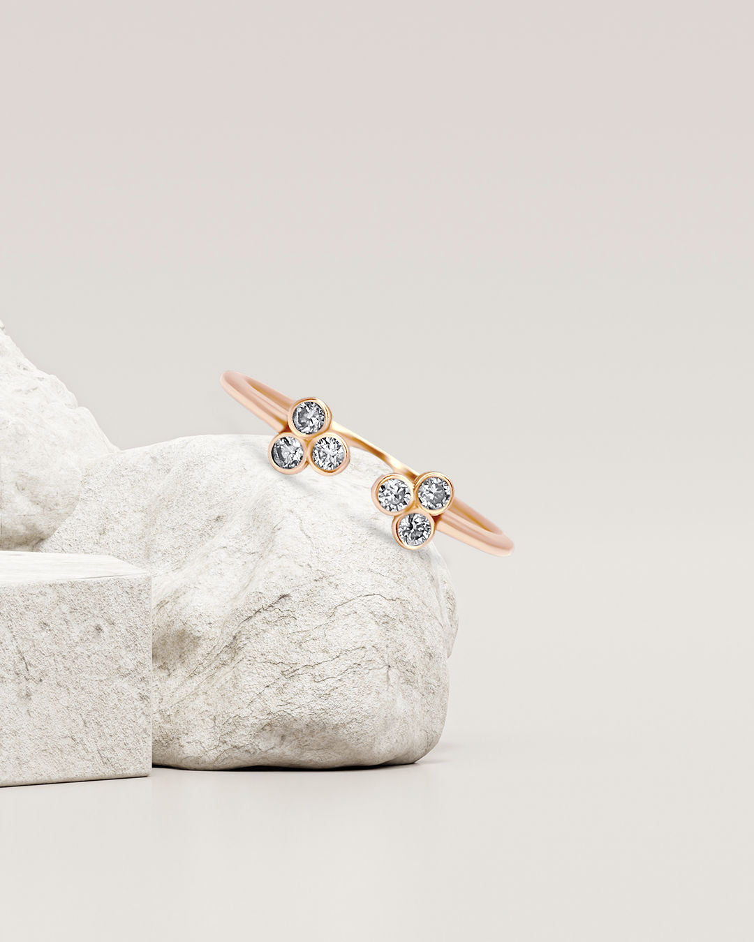 Blossom 14K Gold Ring w. Diamonds