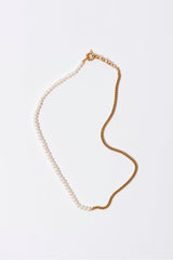 The 50/50 Small Gold Plated Necklace w. Pearls