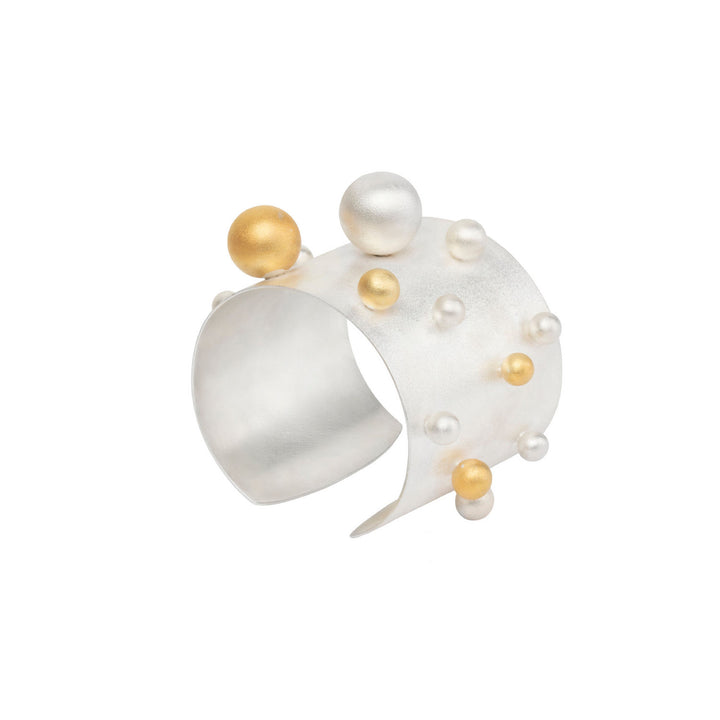 Handgefertigtes goldplattiertes Armband