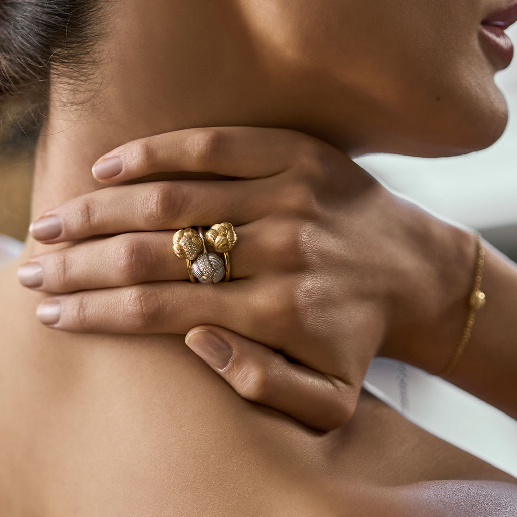 Savá Ring aus 18 Rosegold mit 28 Diamanten