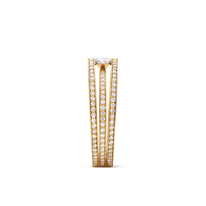 Halo Solitaire 18K Gold Ring w. Diamonds 0.58 ct