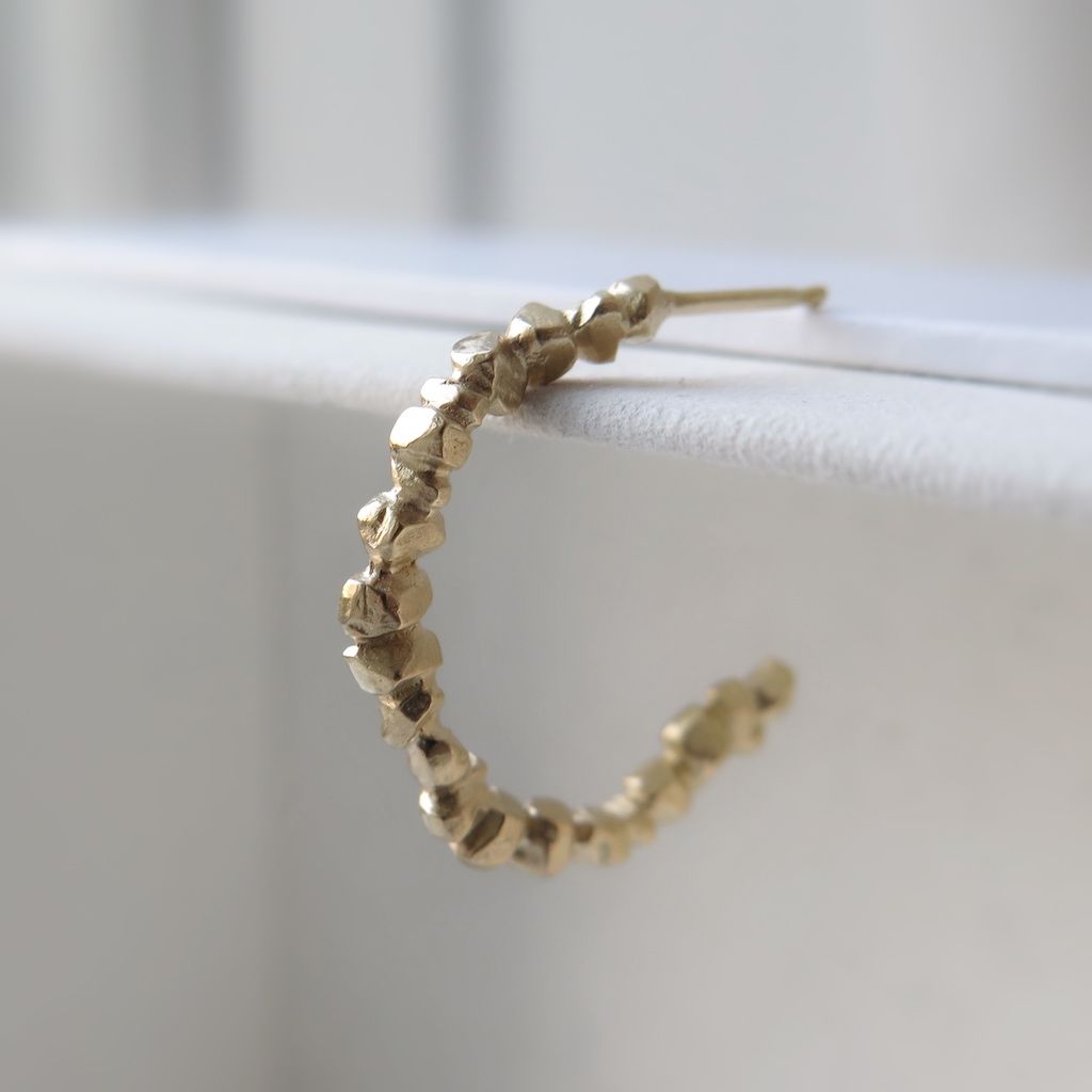 Medium Nugget Hoop Gold