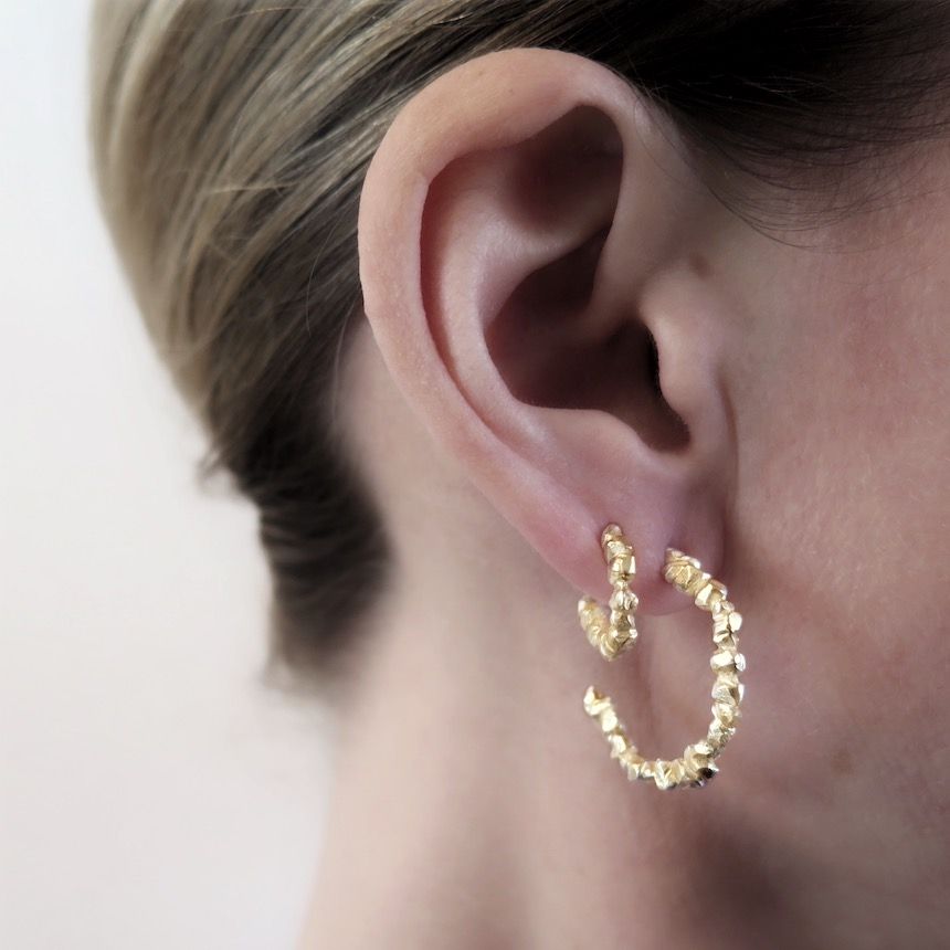 Medium Nugget Hoop Gold