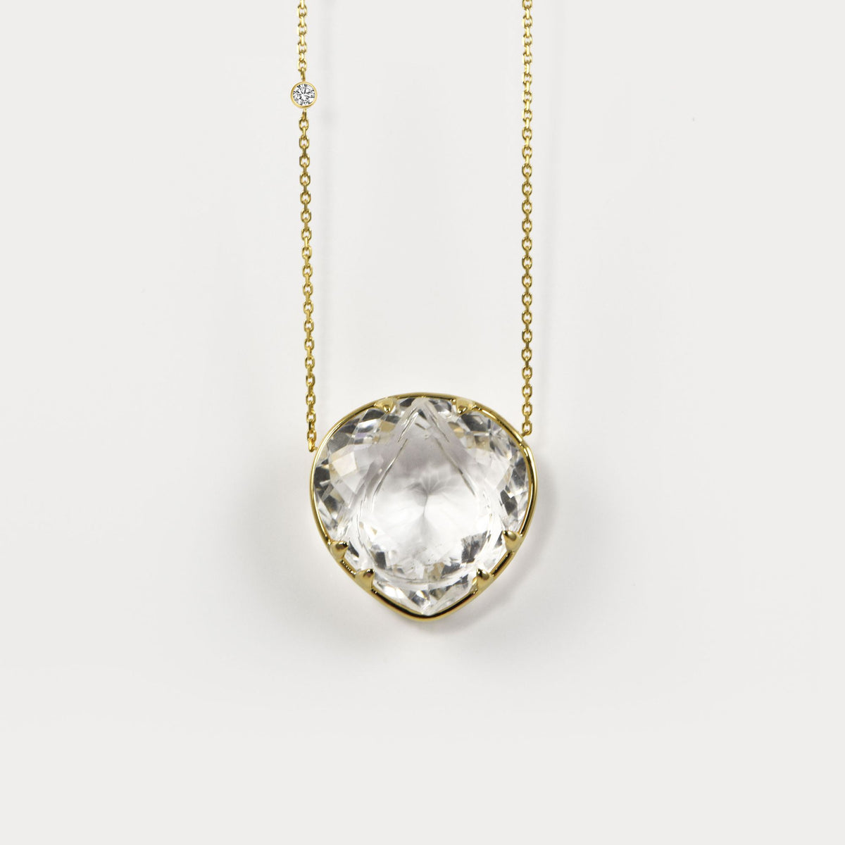 Lotus Goldkette aus 18K I Diamanten & Krystall Quartz