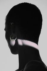 Stor Single Pave 18K Hvidguld Hoop m. Diamanter