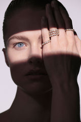 Band 18K Hvidguld Ring m. Diamanter