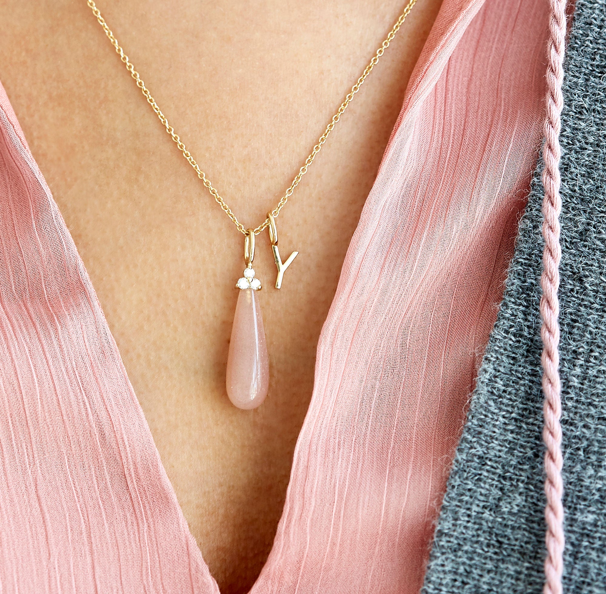 My Y 18K Gold Pendant w. Diamond