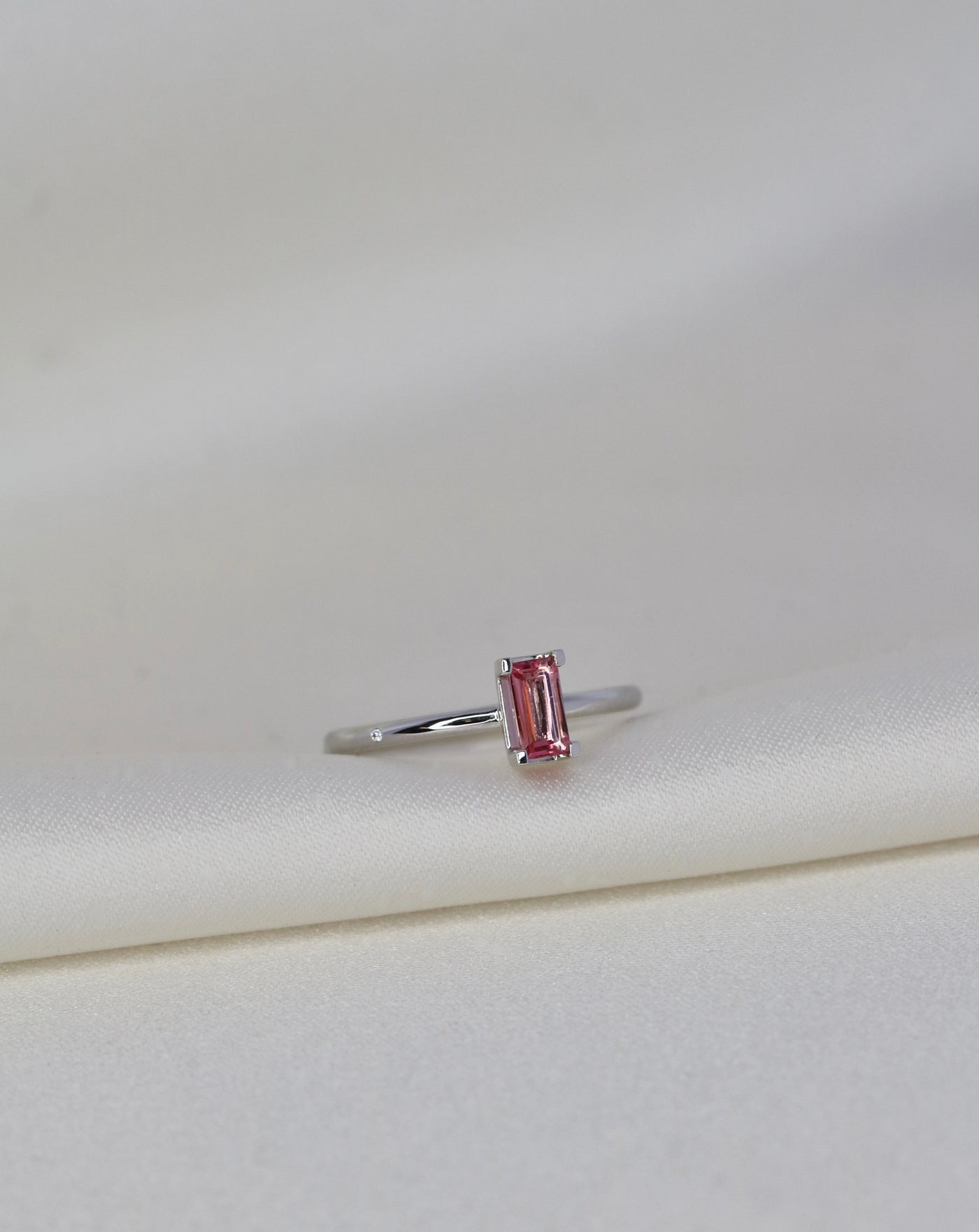 Nord Pink S Turned 18K Whitegold Ring w. Tourmaline & Diamond