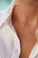 My U Anhänger aus 18K Gelbgold I Diamant