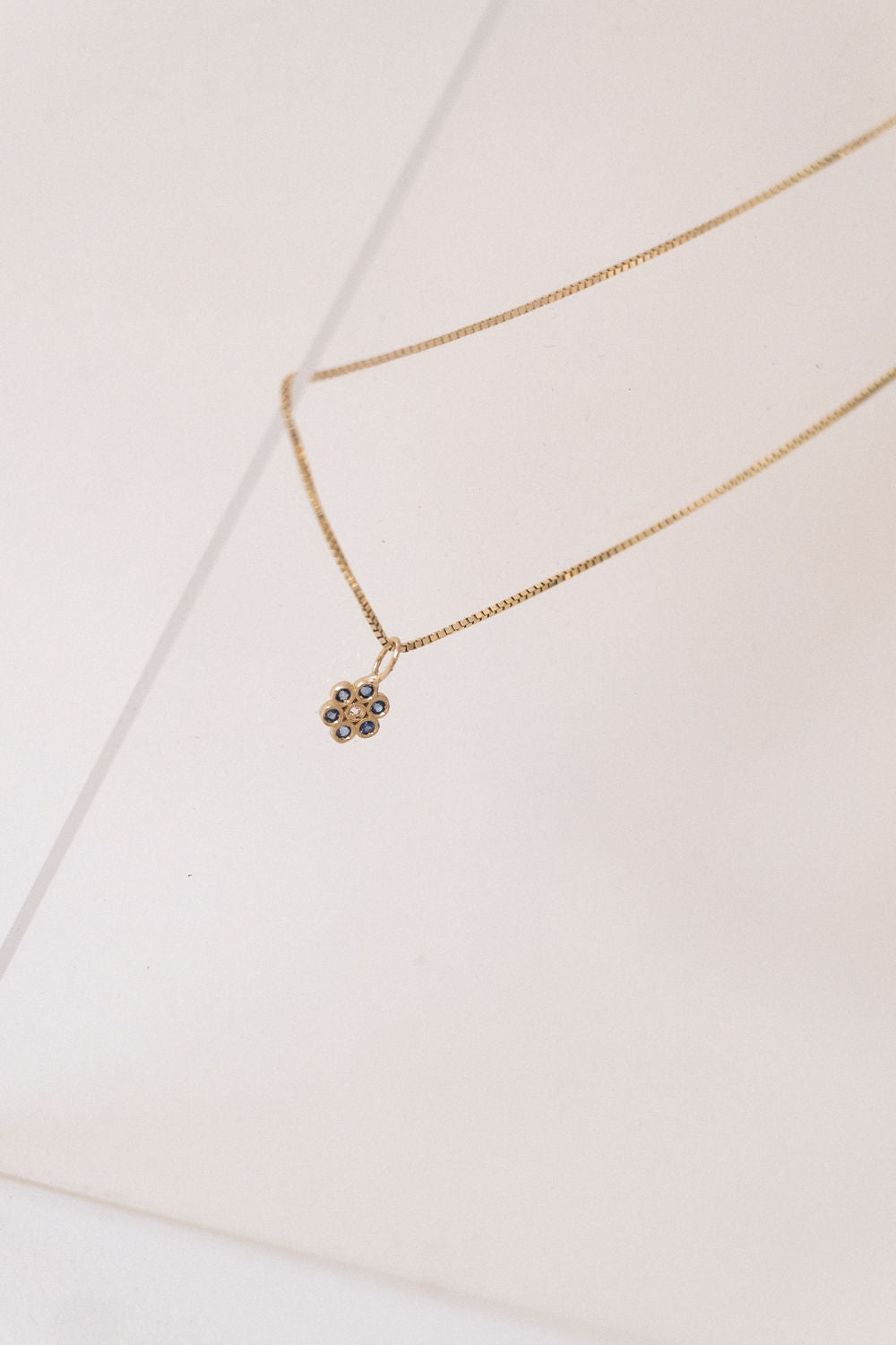 Forget Me Not Flower 18K Gold Pendant w. Topaz