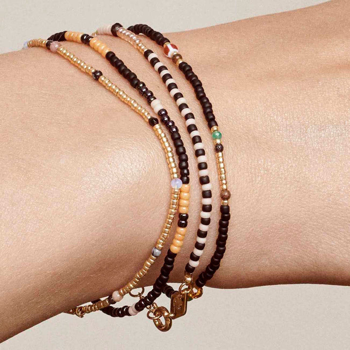 Fun Sparkling Lotta Gold Plated Bracelet w. Beads