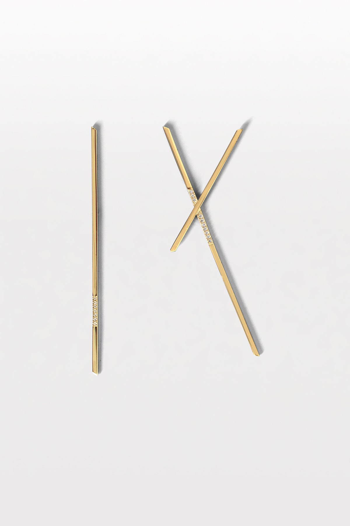 Anthology 16 18K Gold Earrings w. Diamonds