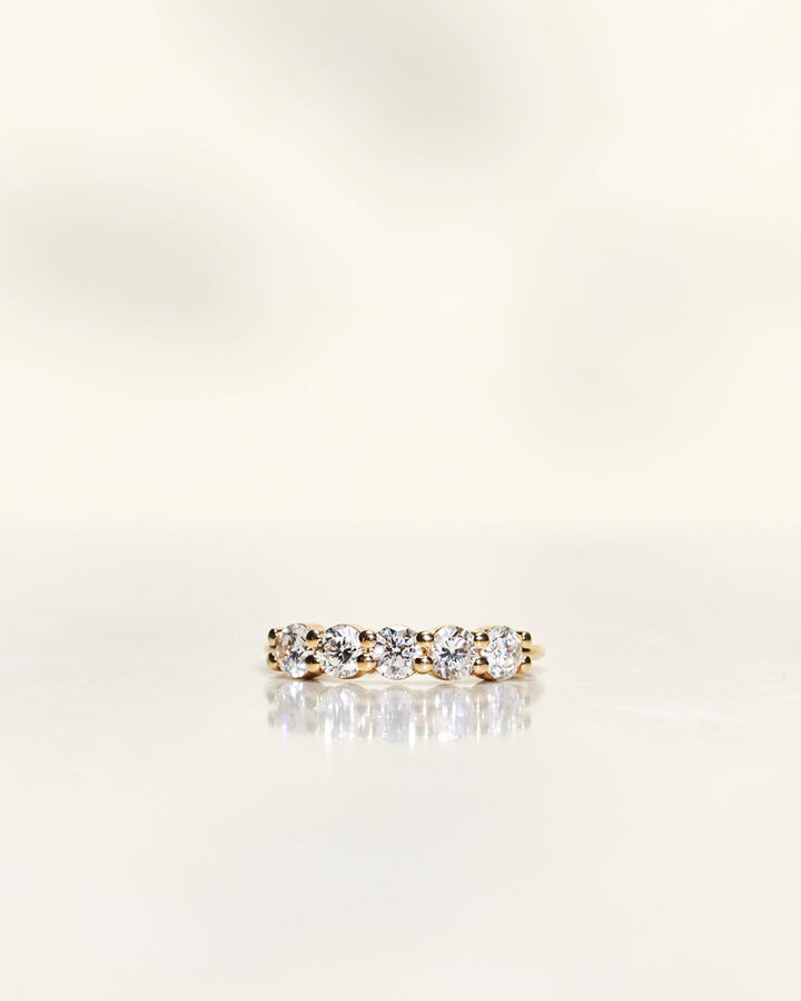Angel 18K Gold, Whitegold or Rosegold Ring w. Diamonds