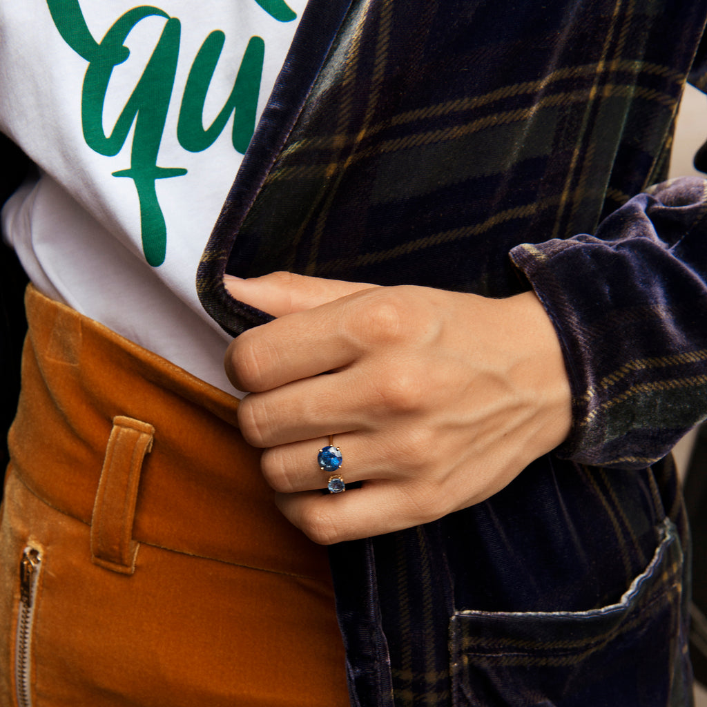 Artisia Open 18K Gold Ring w. Sapphires