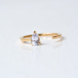 Avama Sudu 18K Gold Ring w. Sapphire