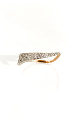 Big Irregular Wife 18K Gold Ring w. Diamonds