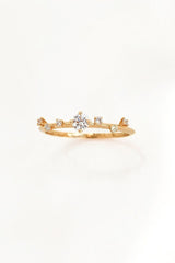 Big Très-Or 18K Gold Ring w. Diamonds