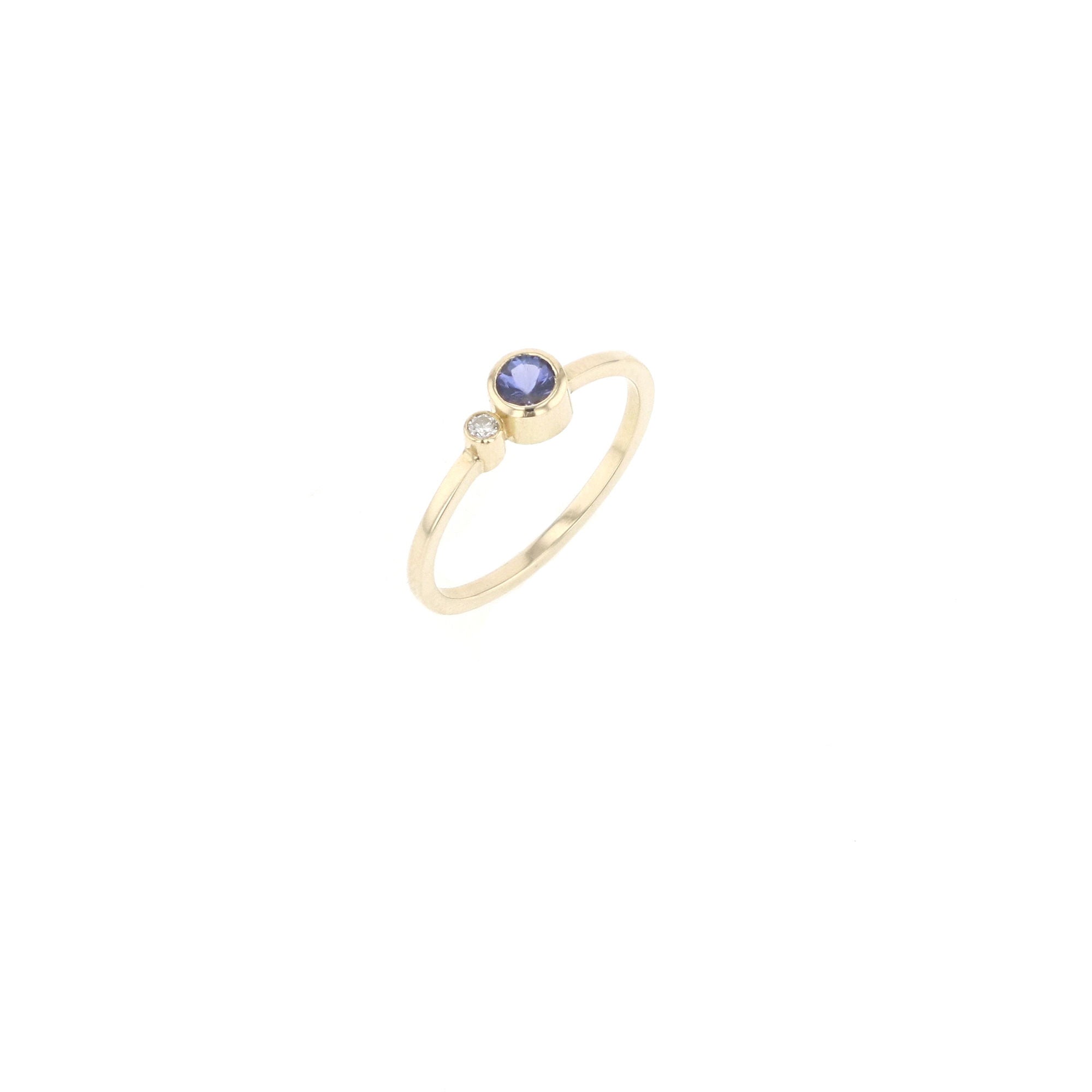 Miss Carla Ring aus 14K I Diamant & Tansanit