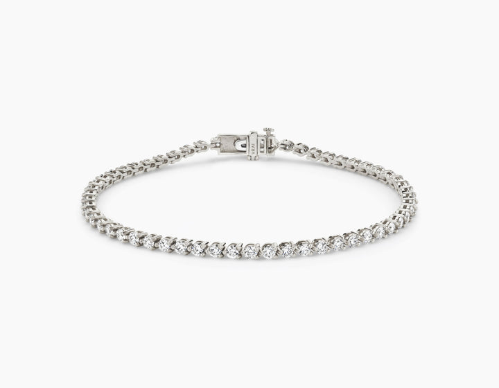 Petitie 14K Whitegold Tennis Bracelet w. Lab-Grown Diamonds