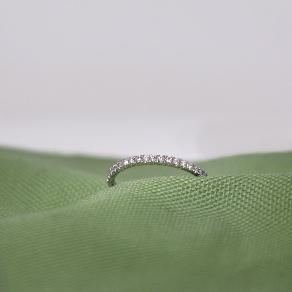 Rock Classic 18K Whitegold Ring w. Diamonds