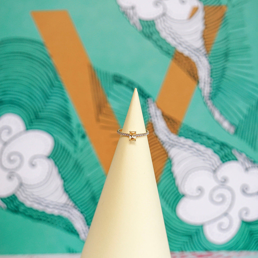 Candy Yellow Lemon 18K Gold Ring w. Sapphire & Diamonds