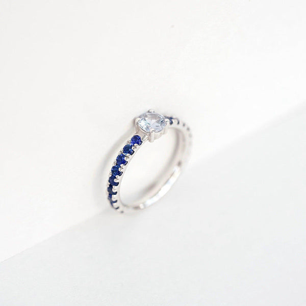 Candy Shades of Blue 18K Whitegold Ring w. Sapphires