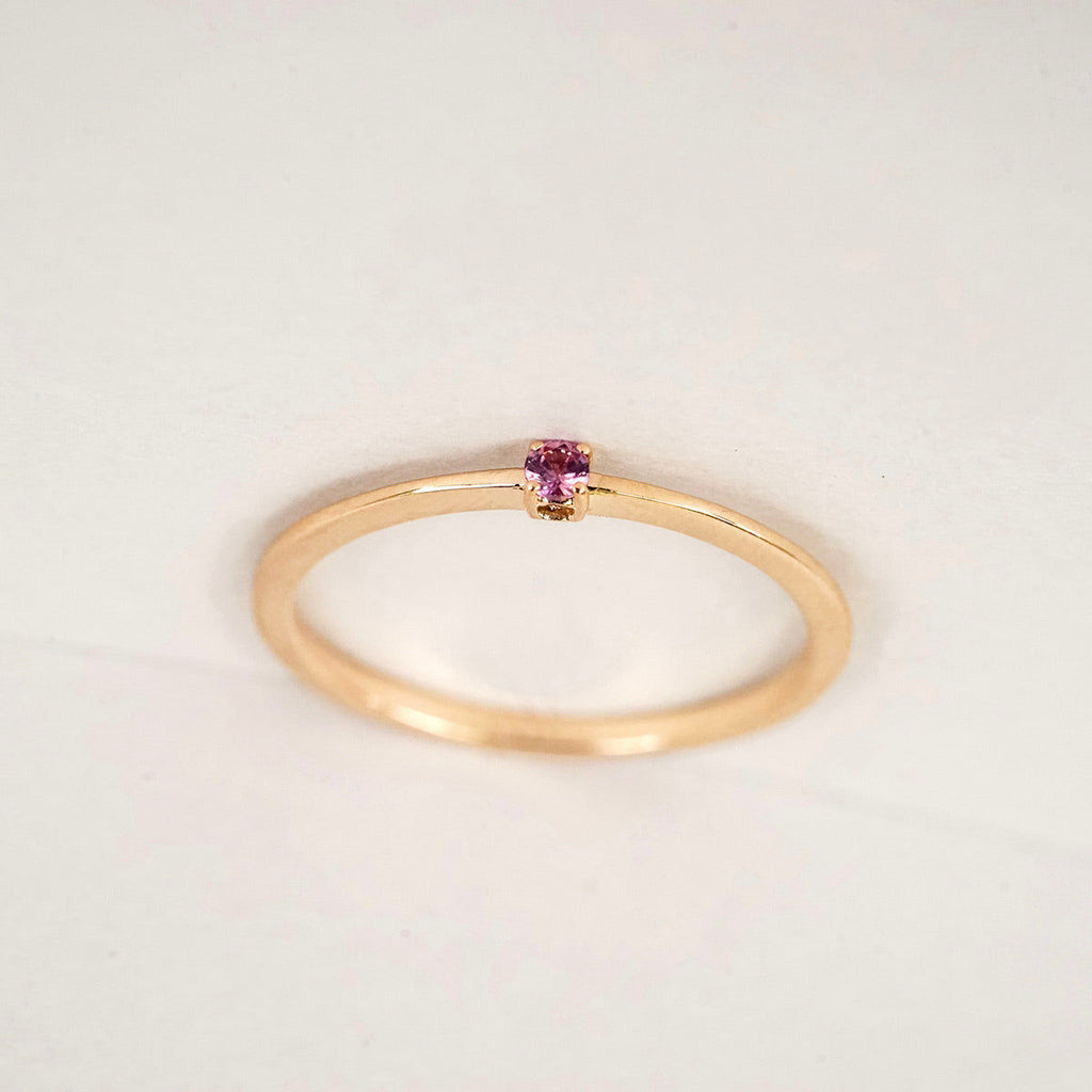 Essential Spring 18K Rosegold Ring w. Sapphire