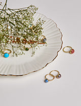 Small Pacific 18K Gold Ring w. Coral