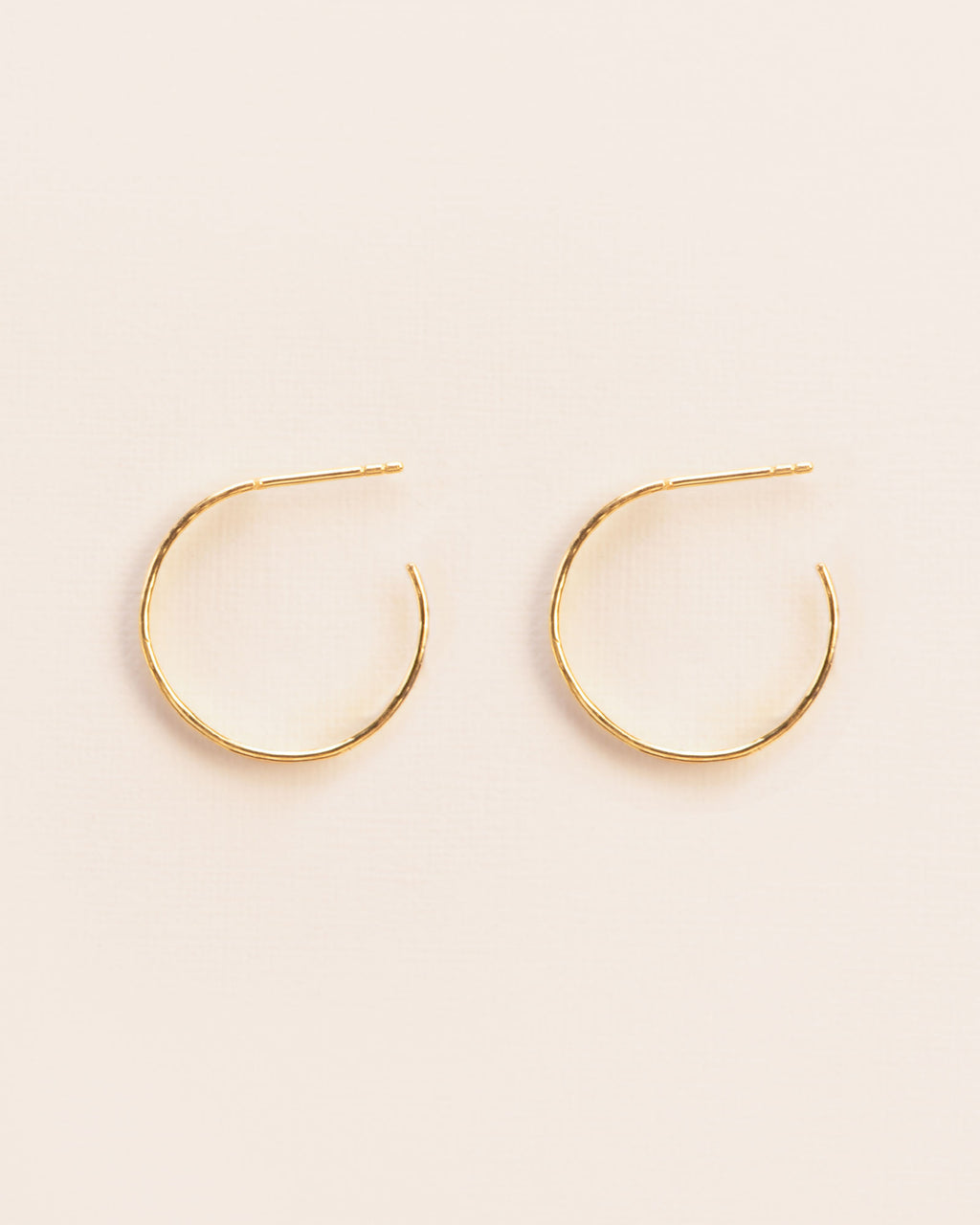 18K Simple Gold Hoops