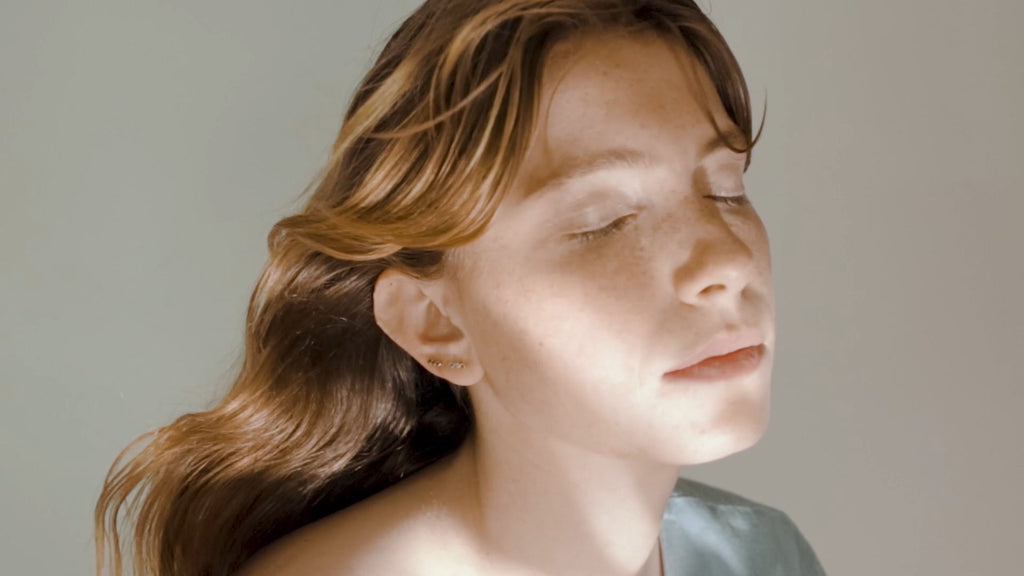 18K Gold Stud w. yellow Diamond, Ruby og Garnet